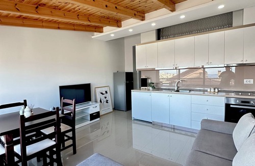 Sarande Apartment | Seb's Central Apartment