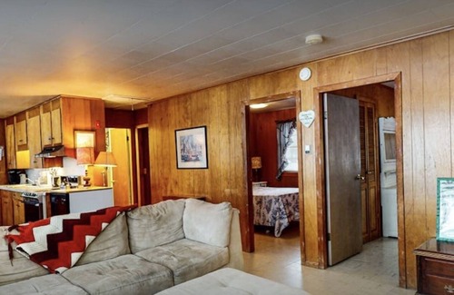South Casco Cottage | Sebago Lake Waterfront Cottage With Sandy Beach & Boat Dock