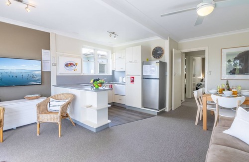Nelson Bay Apartment | Sebastapol, 4,66 Thurlow Avenue - Unit with wonderful views across the bay