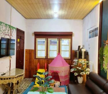 Karanganyar House | Secation Homestay & Kost