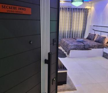 Dakar Apartment | Seckebe Immo Studio Orange