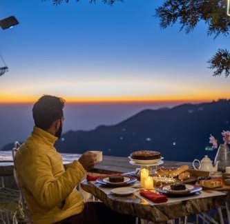 The Mall Road Resort | Seclude Mussoorie, Winterline