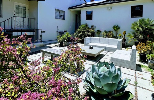 Ladera Heights House | Secluded 2BR Unit near Beach (SH1-LAD)