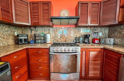 Salina Grande House | Secluded 4 BR w/Private Pool.
