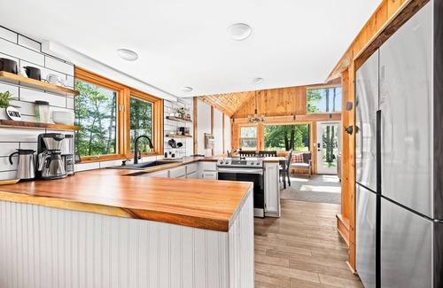 Hayward House | Secluded 4-season cabin w/private waterfront, epic game room & mins from trails
