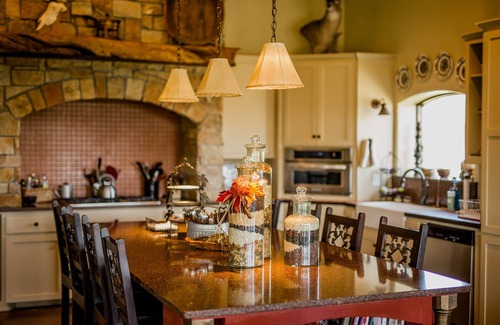Mullin Cabin | Secluded 5F Ranch in Texas, Fish, swim, hike, wildlife - family FUN, adventures!