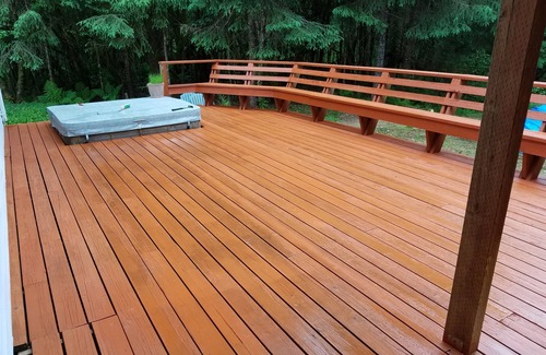 Back Loop House | Secluded and beautiful Mendenhall Valley retreat just 2.8 miles from the glacier