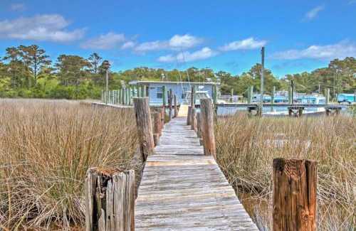 Atlantic House | Secluded and Quiet Coastal Home 1 Mile to Boat Ramp