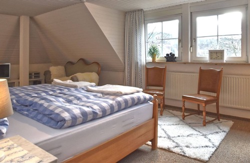 Weissenbrunn Apartment | Secluded Apartment in Weißenbrunn with Garden