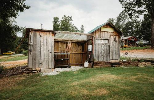 Rogersville Other | Secluded Bell Tent with Outdoor Shower and Deck in Alabama