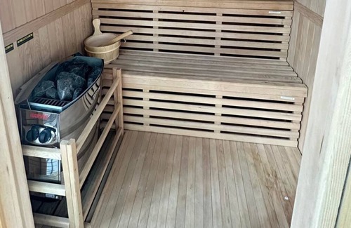 Mathias Cabin | Secluded cabin in the forest w/ sauna -new for Summer23