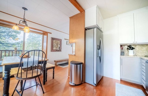 Estes Park Apartment | Secluded cabin on 10 acres. Brook, wildlife, views
