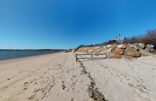 West Yarmouth House | Secluded Cape Ranch