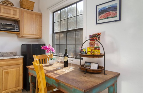 Northeast Santa Fe Cottage | Secluded casita, nestled in trees, walk to the plaza, safe, quiet and beautiful