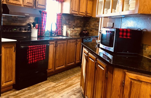 Woodland Park House | Secluded CO retreat featuring a swim spa, hiking trail and stocked kitchen!