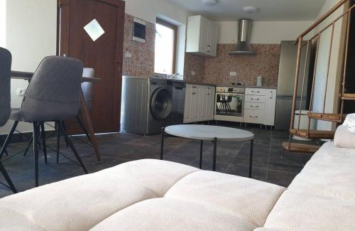 Mrljane House | Secluded cottage in an orchard, island Pasman