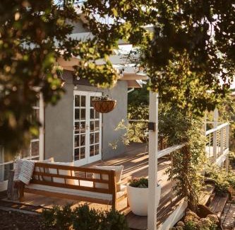 Clunes House | Secluded Country Escape In Daylesford Region
