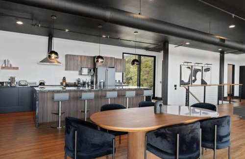 Pauma Valley House | Secluded Dream Home with Dream Views and Hot Tub on 20 Acres