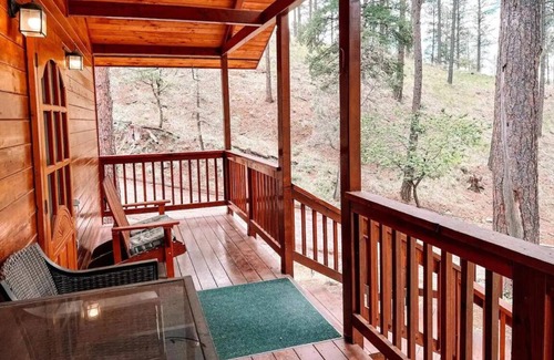 Ruidoso Cabin | Secluded Escape | Spacious Deck | Fireplace