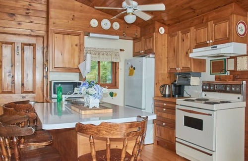 Severn Cottage | Secluded family cottage on Sparrow Lake, Muskoka