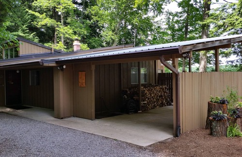 Petoskey Cottage | Secluded Family Cottage on West Arm of Walloon Lake-