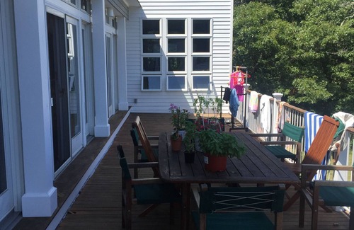 Aquinnah House | SECLUDED FAMILY HOUSE IN AQUINNAH OVERLOOKING THE VINEYARD SOUND