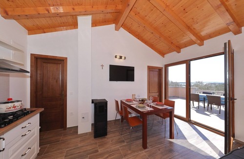 Tkon House | Secluded fisherman's cottage Cove Triluke, Pašman (K-20973)