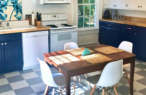The Plains Cottage | Secluded Getaway in Virginia Horse Country Minutes from Middleburg