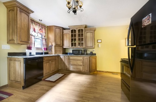 Rockbridge Cabin | Secluded Getaway with Hot Tub, Cliffs on 5-acre Ravine in Hocking Hills