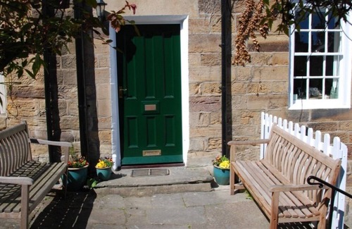 Sandsend House | Secluded Grade II listed Georgian house with sea views and private garden