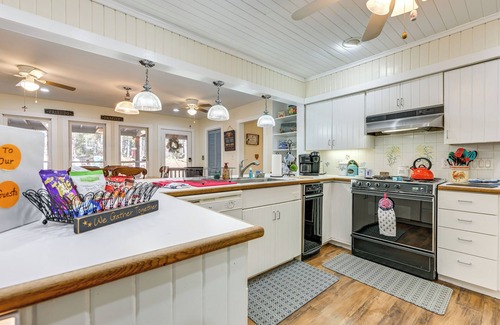 Pine Mountain Valley Cabin | Secluded Hamilton Cabin Retreat w/Private Lake!