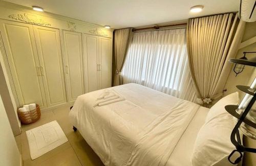 Khsach Kandal House | Secluded home on the Mekong river with Phnom Penh views