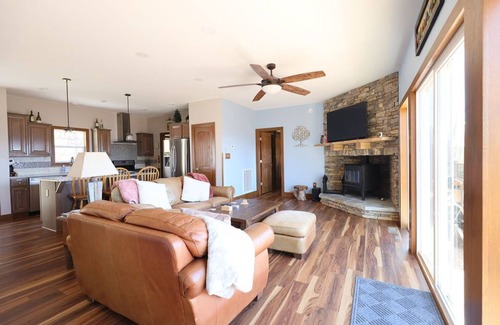Brevard House | Secluded home on top of Rich Mtn w/long range million dollar view, Brevard NC.