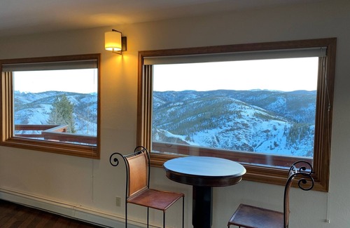Winter Park Highlands House | Secluded home overlooking Fraser River with hot tub, 3 fireplaces, amazing views