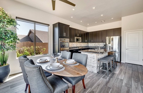 Gold Canyon House | Secluded Home with Pool in Superstition Foothills: Captivating Views All Around