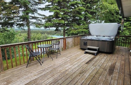 Kasilof House | Secluded Kasilof Riverfront Retreat with Hot Tub