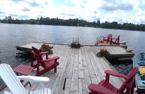 Kearney Cottage | Secluded Lakefront Escape on 1.5 Acres of Pristine Waterfront