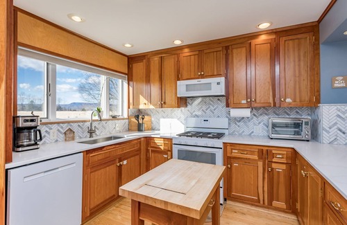 Stanley House | Secluded, Luray Home w/Panoramic Mountain Views: Fire pit, Hot Tub, Game Room!