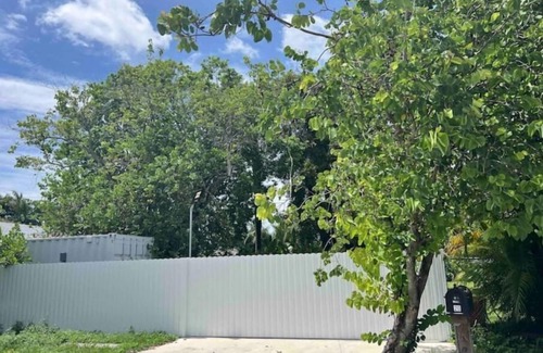 Flagami Apartment | Secluded Lush Miami Studio