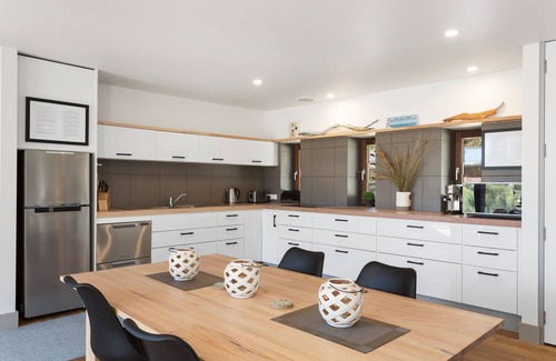 Greens Beach House | Secluded Luxury