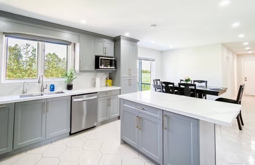 Hamilton Other | Secluded Luxury on 52 Acres