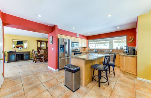 East Mesa House | Secluded Mesa Home w/Pool, Outdoor Kitchen & Bar!