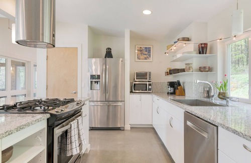 Housatonic House | Secluded + Modern | Enclosed Patio, Forest Views | Woodland Zen by AvantStay