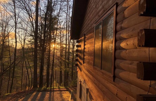 Hendersonville Cabin | Secluded Mountain Cabin In Apple-Picking Country