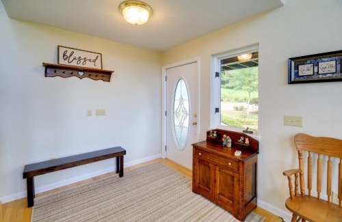 Mountain City House | Secluded Mountain City Home with Deck and Views!