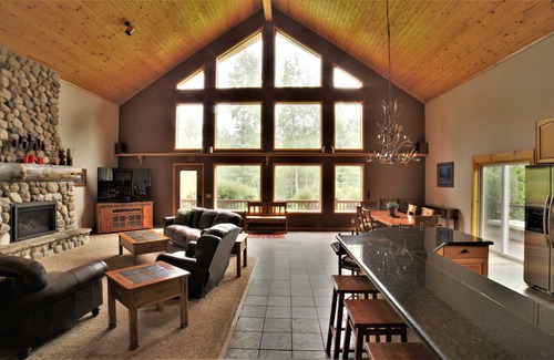 Galloway Hills House | Secluded Mountain Home in the forest