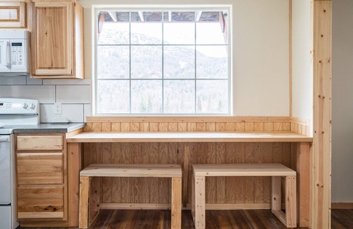 Lazy Mountain Cabin | Secluded Mountain Lake Cabin: