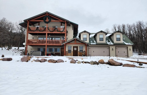 Eden House | Secluded Mountain Retreat 2.7 Acres - Powder Mountain, Snowbasin, Nordic Valley