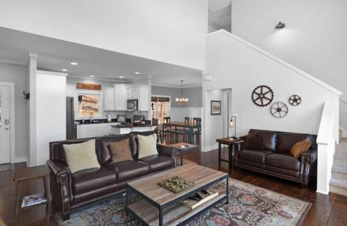 Jasper House | Secluded Mountain Retreat - Little Canoe