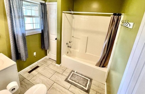 Points Cabin | Secluded Mountain Top Cabin with Hot tub & Pool Table!